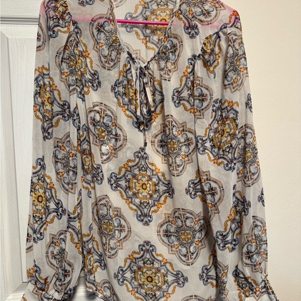 Bohemian style Whitehouse Blackmarket blouse